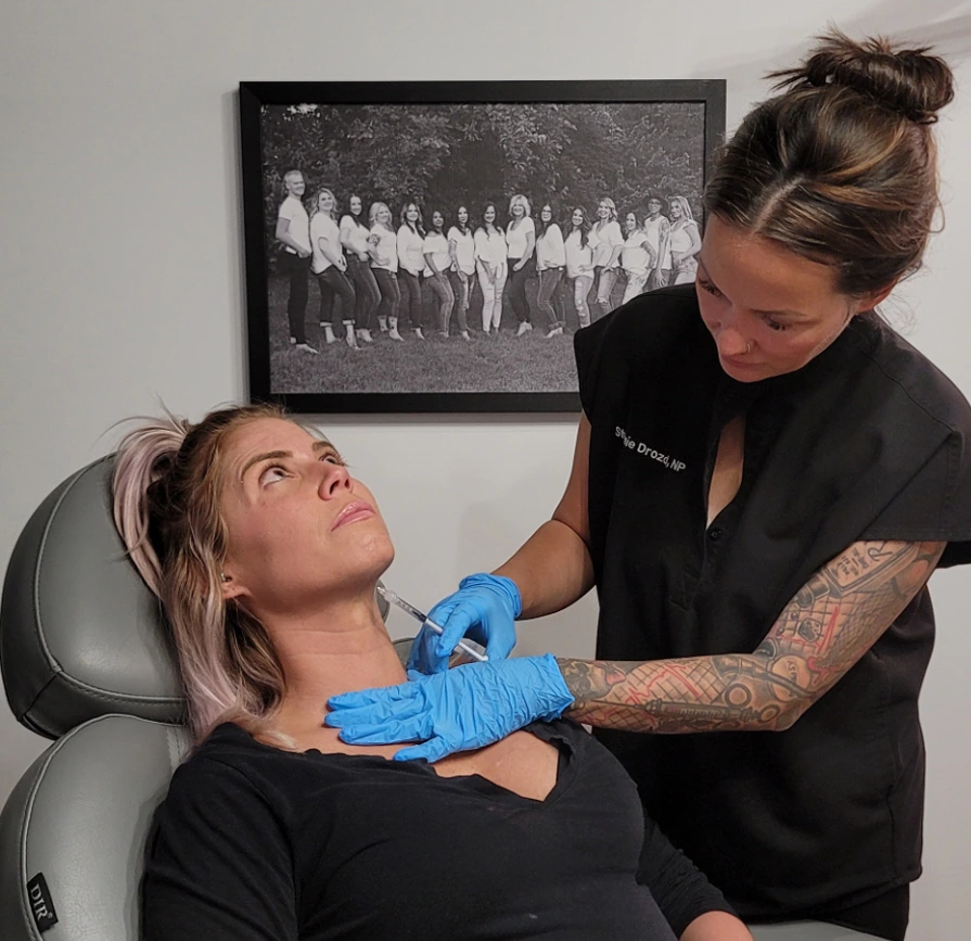 Kybella injection targeting chin fat during non-surgical treatment